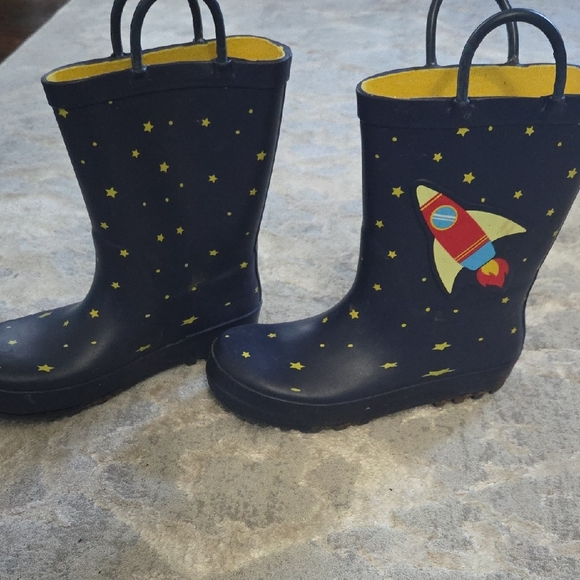 Cat & Jack Navy Starry Kids Rain Boots - Picture 2 of 4